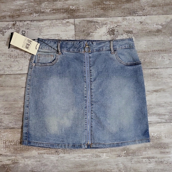 Love Tree Dresses & Skirts - Love Tree Denim Mini Skirt